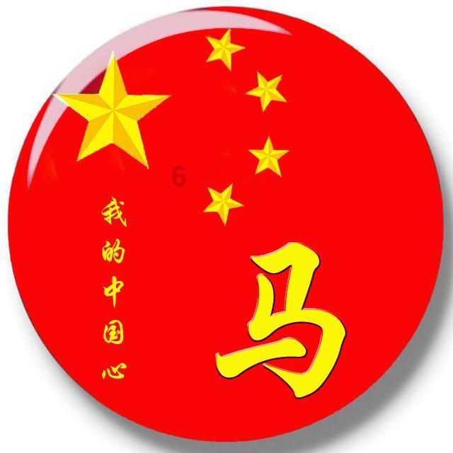 高圆圆香港逛街被偶遇，休闲穿搭随性优雅